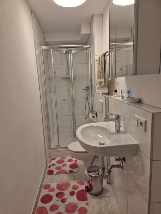 Villa Bungalow, Uneinsehbar, 8 Personen Maximal, 3 Personen Oben, 5 Unten